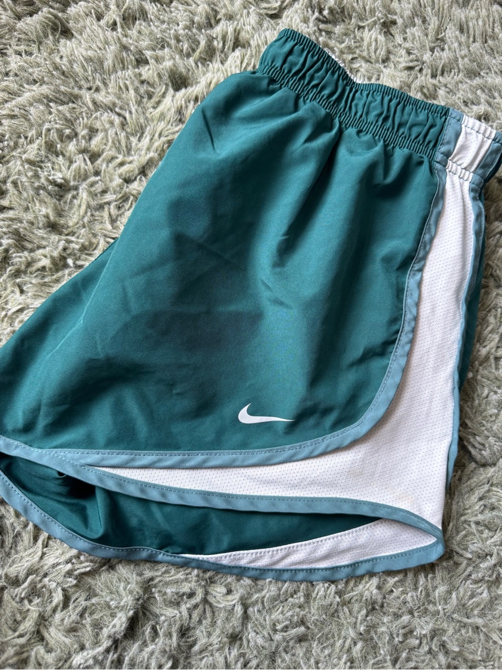 Nike dri-fit tempo running short